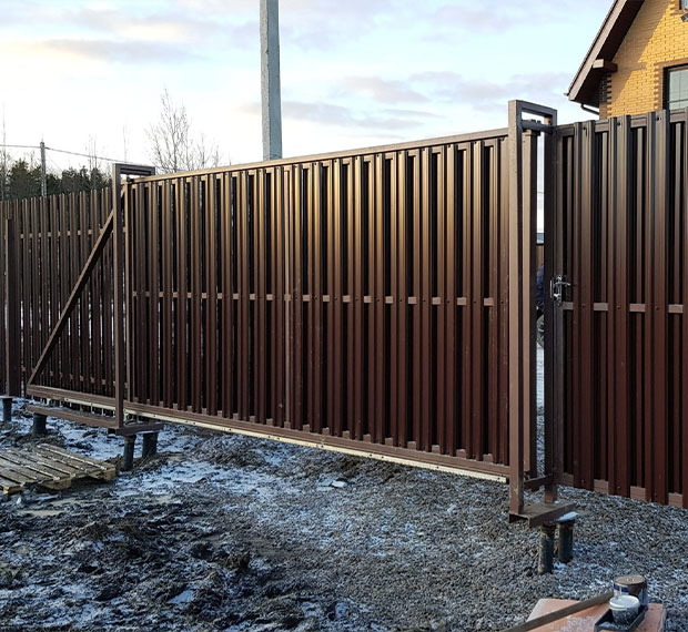 Винтовые сваи для ворот и калиток в Буйнакске